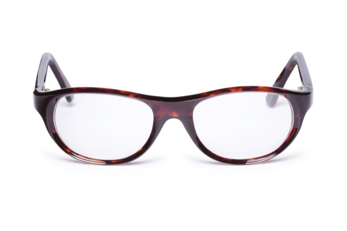 Modèle Krings en acétate coquée façon écaille, couleur cerise