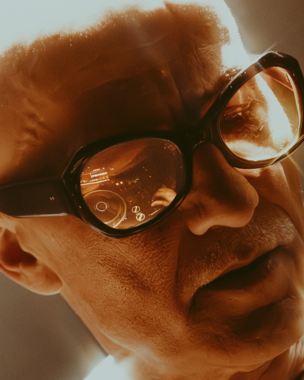 Maison Bonnet bespoke eyewear illustrating made-to-measure French lunetterie and frame proportion on the face